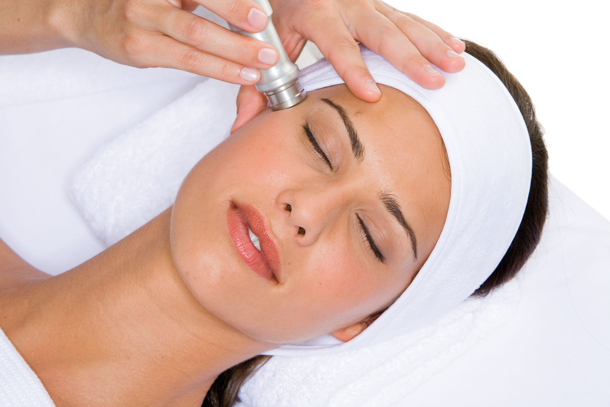 MICRODERMABRASIE MICRODERMABRASIE